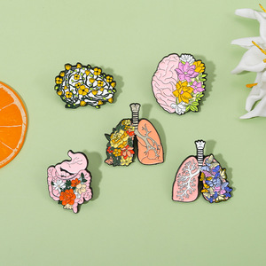Broches <span class=keywords><strong>de</strong></span> metal esmaltados florales anatómicos personalizados al por mayor, broches <span class=keywords><strong>de</strong></span> metal con motivos <span class=keywords><strong>de</strong></span> órganos y flores, accesorio <span class=keywords><strong>de</strong></span> arte médico, en stock - Product Image 3