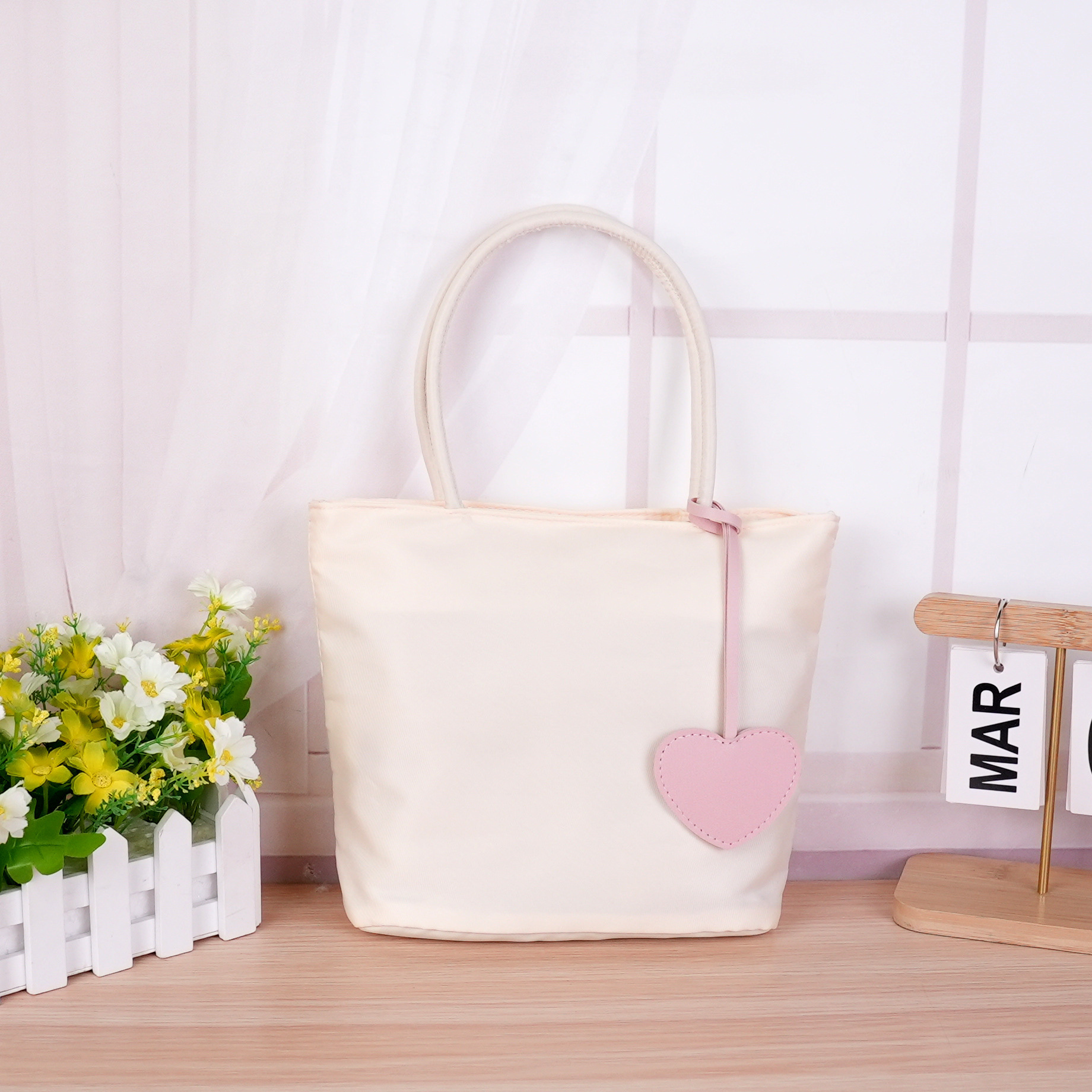 Sac simple blanc cassé [à main]
