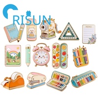 En gros, Pin's mignon pour carnet, personnalisé, Kawaii, pour l'école, la papeterie et les fournitures scolaires, en émail souple ou dur, broche, cadeau pour étudiant