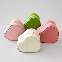 Boîte à bijoux en cuir en forme de cœur avec fermeture éclair, étui de rangement portable pour bijoux de voyage, pour bagues, boucles d'oreilles, colliers, emballage cadeau