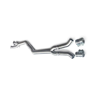 Le tuyau d'échappement performant de la <span class=keywords><strong>BMW</strong></span> M2 G87 3.0T 2023 s'adapte parfaitement au tuyau intermédiaire de l'échappement, créant un son sportif - Product Image 4