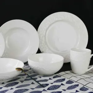 Fashion White Porcelain Embossed Vertical Grain Embossed Ceramic Tableware Set
