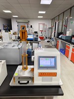 Machine d'essai de taux de rebond de la balle tombante ISO 8307 ASTM D3574, testeur de résilience de la mousse éponge, test de matériaux polymères souples