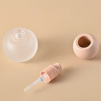 Flacon de fond de teint liquide en verre sphérique mat de 30 ml, givré, rechargeable, avec emballage de maquillage imprimé à l'écran, pompe pulvérisatrice, YMP gratuit