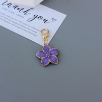 Breloque de sac en alliage métallique émaillé en forme de fleur de cerisier colorée, pendentif porte-clés pour la fabrication de bijoux DIY