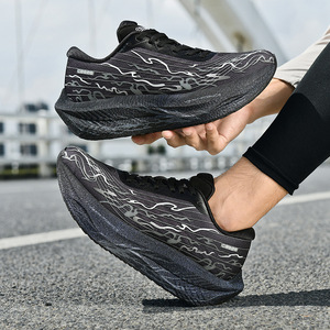 Chaussures de course respirantes en maille pour hommes Modèle 251121-03 Logo personnalisé disponible Faible MOQ OEM ODM Plusieurs couleurs Vente en gros Entraînement en extérieur - Product Image 4