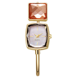 CJH High End square <strong>Pearl</strong> Women's <strong>Watch</strong>, Korean Niche Fashion Student Quartz Alloy Environmentally Friendly Bracelet <strong>Watch</strong> - Product Image 6