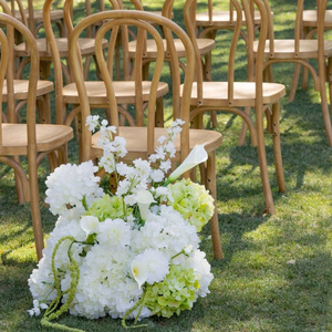 C-524 Sfera Floreale Verde Stile Naturale Selvatico con Ortensie Verdi e Bianche e Anthurium per Centrotavola Matrimoniali e Decorazioni Eventi - Product Image 4