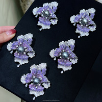 Broche de luxe violette maîtrise d'art haute couture 10-11mm, perle de Tahiti eau de mer, incrustation de diamants, plaqué or, alliage de zircon