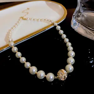 New Arrival Trendy French Retro Pearl Ball Diamond Necklace Fashion Designer Necklace Clavicle Chain Jewelry Women