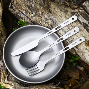Prodotti cinesi in <span class=keywords><strong>titanio</strong></span> Spork <span class=keywords><strong>Set</strong></span> di stoviglie portatili cucchiaio da campeggio <span class=keywords><strong>Set</strong></span> di <span class=keywords><strong>coltelli</strong></span> forchetta per viaggi escursionistici in campeggio all'aperto - Product Image 4