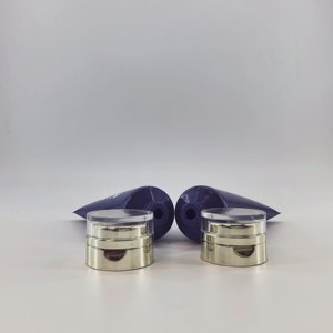 Vente flash : tube cosmétique souple en plastique de 70 ml et 100 ml, diamètre 40 mm, pour lotion corporelle, avec bouchon double à clapet doré en acrylique - Product Image 6