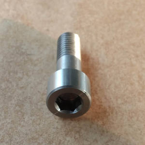 ผู้ผลิตผลิตสลักเกลียวหัวหกเหลี่ยมเหล็กสำหรับกังหันไอน้ำตามความต้องการของลูกค้า - Product Image 1