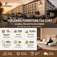 Sofa Minimalis Hitam Tiga Dudukan Model Reclining dengan Pelapis Chenille, Kaki Kayu, Dudukan Dalam, Dapat Digunakan Dua Sisi, Ramah Lingkungan, OEM Custom