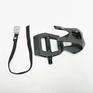 Pédales de vélo d'exercice légères Spinning Bicycle Spin Pedal avec Toe-Strip Pièces de vélo PP Pédale de vélo <span class=keywords><strong>amovible</strong></span> légère - Product Image 2