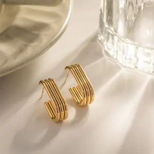 Neue Titan-Stahl-Ohrringe Einfacher geometrischer Stil 18 Karat vergoldeter Edelstahl INS Fashion Metal Small Hoop Earring