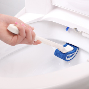 Juego de cepillos para inodoro japoneses LEC, montados en la pared, con mango largo y cerdas suaves para limpiar inodoros y enjuagar todas las áreas - Product Image 1