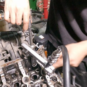 Outil de démontage de l'huile moteur pour toutes <span class=keywords><strong>les</strong></span> voitures, outil de remplacement du corps du cylindre sans démontage, outil de joint d'huile - Product Image 6