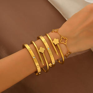 Conjunto de Brazaletes Apilables de Acero Inoxidable con Baño de Oro de 18K, Diseño de Uñas de <span class=keywords><strong>Amor</strong></span>, Joyería Moderna - Product Image 3