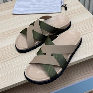 Nouvelles sandales décontractées en caoutchouc pour hommes <span class=keywords><strong>de</strong></span> <span class=keywords><strong>marque</strong></span> <span class=keywords><strong>de</strong></span> créateur 2026, en PU, tressées, pour l'été, pour le quotidien, souples - Product Image 4