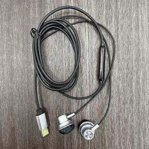 Auriculares Acústicos Tipo M para Auriculares <span class=keywords><strong>KDM</strong></span> M8 Tipo C con Micrófono, Auriculares con Cable Negros, Auriculares de Música, Venta al por Mayor de Fábrica - Product Image 1