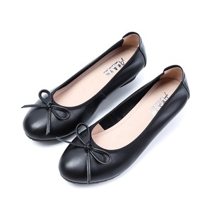 Chaussures <span class=keywords><strong>compensées</strong></span> plates d'été en cuir véritable noir pour femmes, confortables, souples, respirantes, tendance pour les employées de bureau - Product Image 2