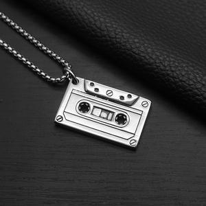 Collier <span class=keywords><strong>Cassette</strong></span> Vintage Étanche en Acier Inoxydable Plaqué Or 18 carats, Pendentif Musical, Bijoux de Mode Raffinés pour Hommes, Vente en Gros - Product Image 3