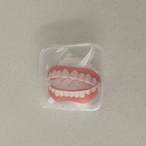 Protesi Dentarie Complete Superiori e Inferiori per Abbellire il Sorriso, Sbiancare i <span class=keywords><strong>Denti</strong></span>, Faccia da Dentista, Comfort e Adattabilità, Apparecchio Flessibile per <span class=keywords><strong>Denti</strong></span>, Sorriso Sicuro - Product Image 4