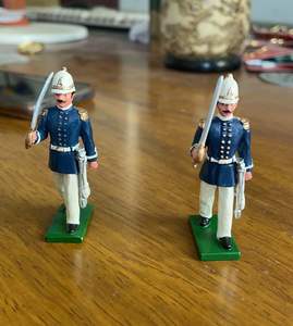 Garde en métal Artisanat Sculpture Soldat Statue Figures Ornement - Product Image 4