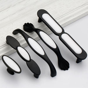 มือจับตู้เซรามิกพอร์ซเลน + โลหะผสมสังกะสีมือจับลิ้นชักตู้สีดำและสีขาวลูกบิดเฟอร์นิเจอร์ - Product Image 1