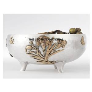Fruit Bowl for Kitchen Dinning <b>Table</b> <b>Coffee</b> <b>Table</b> Food Storage Bowl <b>Vintage</b> Brass Metal Leafy Design - Product Image 1