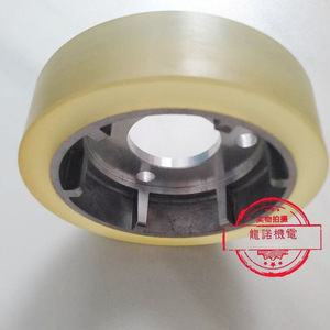 Rouleau de pression d'ascenseur 132*35*44, roue motrice Mitsubishi, rouleau de friction, pièces d'escalator - Product Image 1