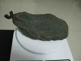 Meteorite Blu di 1,3 kg con DIAMANTI Esposto presso la Duke Auction House a Pechino - Product Image 2