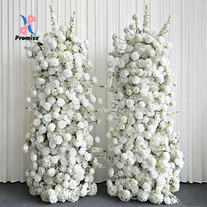 Arco de Rosas Artificiales, Color Blanco Clásico, Hecho a Mano, Alta Simulación, Decoración de Boda Reutilizable - Product Image 1