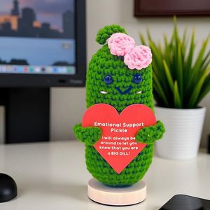 Poupées en crochet Positive Pickle avec cœur, pour le soutien émotionnel, cadeaux en crochet en forme de légumes positifs, cadeau fait main pour le soutien émotionnel - Product Image 2