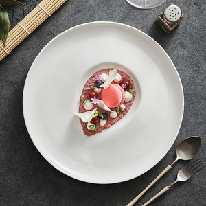 Plato de Cerámica de Alta Gama con Diseño Minimalista y Borde Ancho para Restaurantes Comerciales, Banquetes, Bodas y Servicios de Catering - Product Image 2