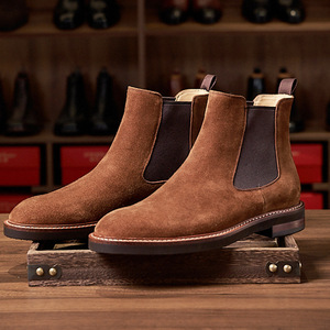 Botas de cuero para hombre, hechas a mano, de gamuza, con caña alta, cosidas, con cordones de goma y un diseño ligero y transpirable. - Product Image 5