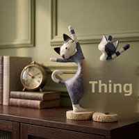 Italienischer Harz-Katzen-Ornament im Vintage-Stil für Wohnzimmer, Eingangsbereich, TV-Schrank – Hochwertige Nischen-Dekoration für Ihr Zuhause im Mid-Century-Look