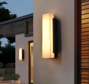 Lampada da Parete per Esterni Effetto Marmo, 80cm in Acciaio Inox, Lampada Rettangolare da Esterno per Colonne di Ville e Cancelli - Product Image 1