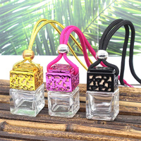 Diffuseur de parfum pour voiture 8 ml en verre suspendu avec bouchon à vis, ornement parfumé aux huiles essentielles