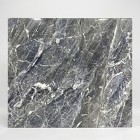 Dalle de marbre Grigio Carnico, gris foncé italien avec veines blanches, finition polie, pour comptoir, meuble-lavabo et revêtement de sol