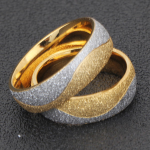 Bagues de couple en acier inoxydable bicolore avec diamants de 6 mm pour femmes, bijoux cadeau - Product Image 3
