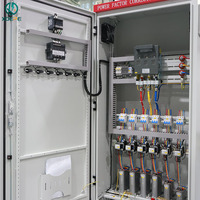 Armoire de compensation de puissance réactive basse tension avec panneau de condensateurs intégré, modes intelligent et manuel pour l'économie d'énergie en usine