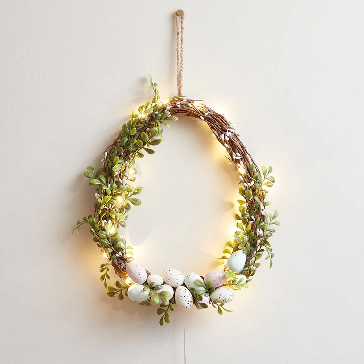 Couronne de Pâques avec lumière