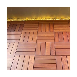 Dalles de terrasse en bois Kempas pour intérieur et extérieur, imperméables, contemporaines, antidérapantes, à emboîtement - Product Image 1