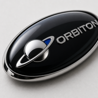 Emblème de voiture ovale noir spatial personnalisé, badge chromé, logo personnalisé en émail bleu électrique, autocollant acrylique bombé pour voiture, OEM