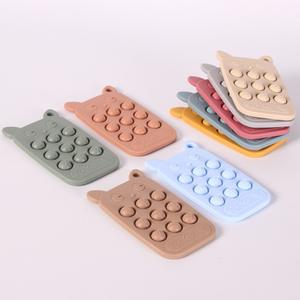 Bouton téléphone portable Silicone anneau de <span class=keywords><strong>dentition</strong></span> pour bébés peluche pour moudre confortablement les dents et mâcher de la gomme pour les petits mois - Product Image 4