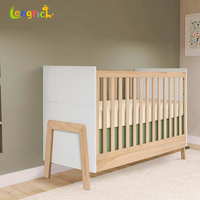 Lit d'enfant multifonction réglable en bois Lit confortable et réglable pour la croissance des tout-petits