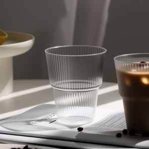 Vente en gros - Gobelets en plastique côtelés 420 ml à rayures verticales, résistants à la chaleur, pour café, vin, whisky, bière, tasses - Product Image 3