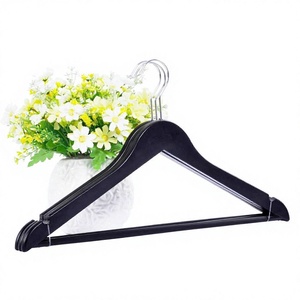 Cintre en plastique PP chromé durable pour vêtements, manteaux et pantalons, idéal pour les hôtels, les magasins de mode et les boutiques. - Product Image 1